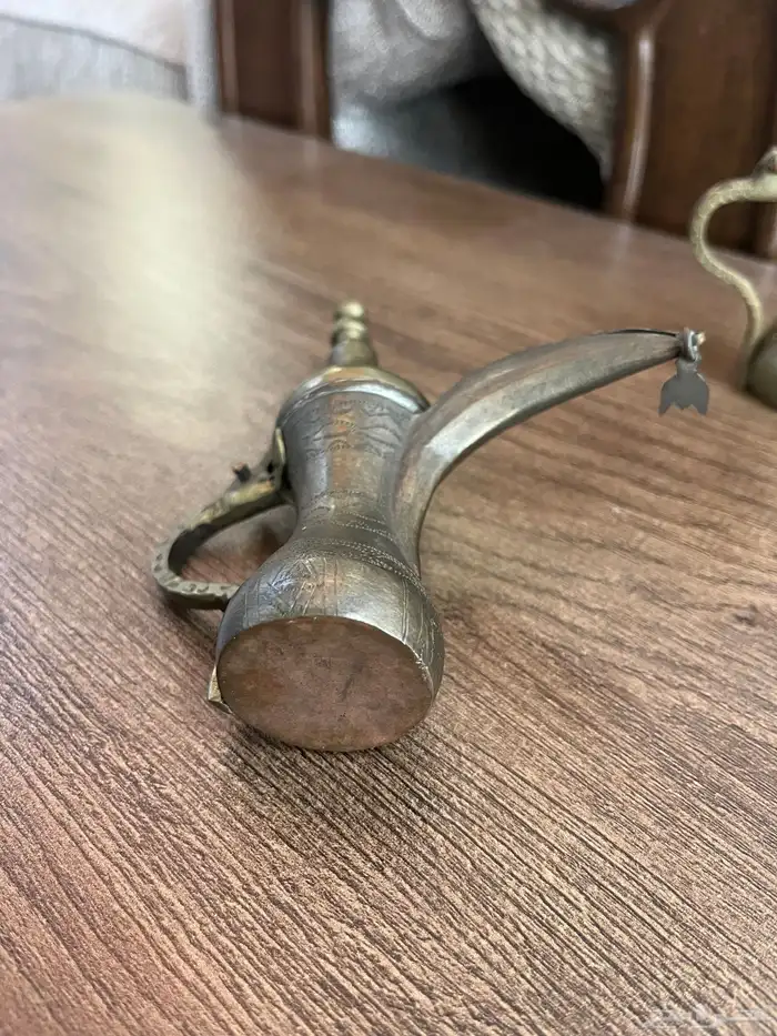 دلال   دلة قاسم 10