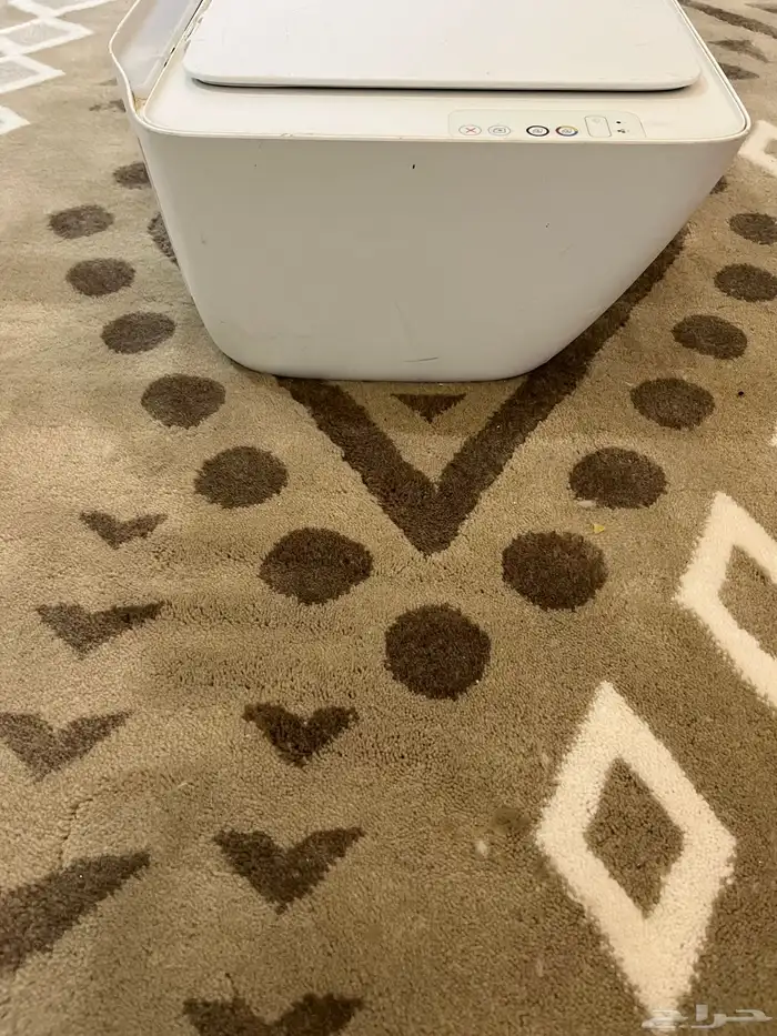 طابعه نظيفة جدا بدون سلك يحتاج سلك بس 9