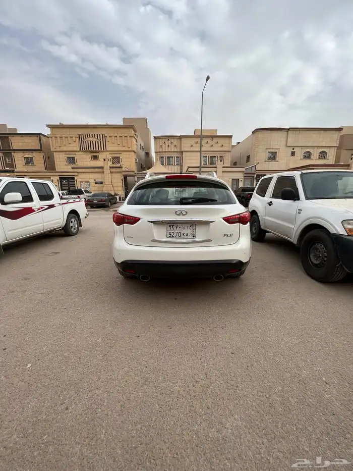 انفينتي fx37 2013 4