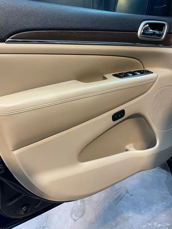 2018 جيب جراند شروكي ليميتيد فل كامل 21