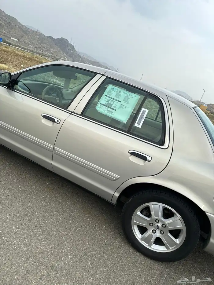 كراون فكتوريا 2010 سعودي سمني نظييف 7