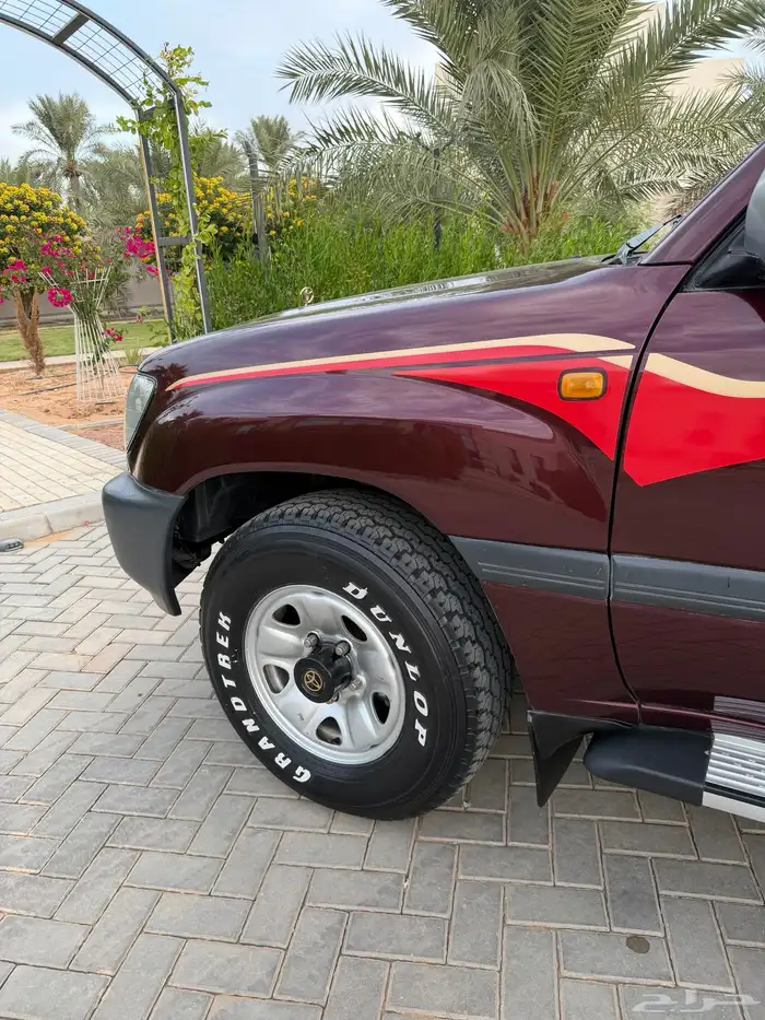 لاندكروزر 1999 قير عادي (عنابي) ممشى قليل 25