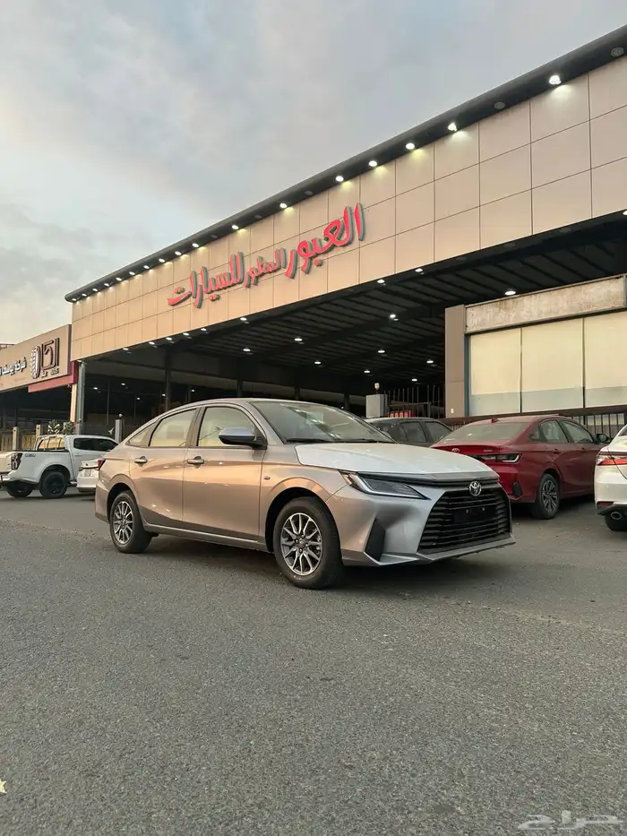 تويوتا يارس استاندر 4 سلندر موديل 2025 0