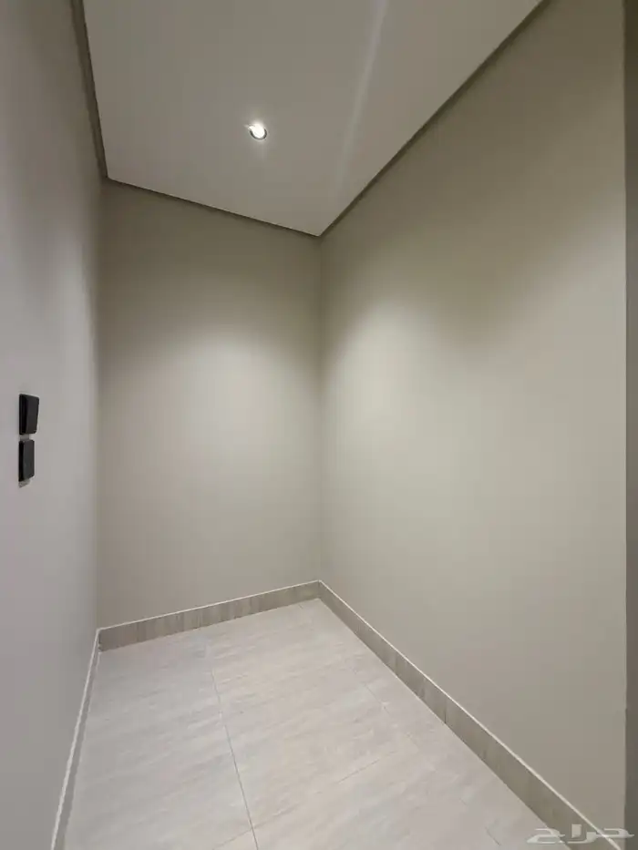 للبيع شقه ارضيه ببايكة ف حي المصيف مقابل نادي ضمك 20