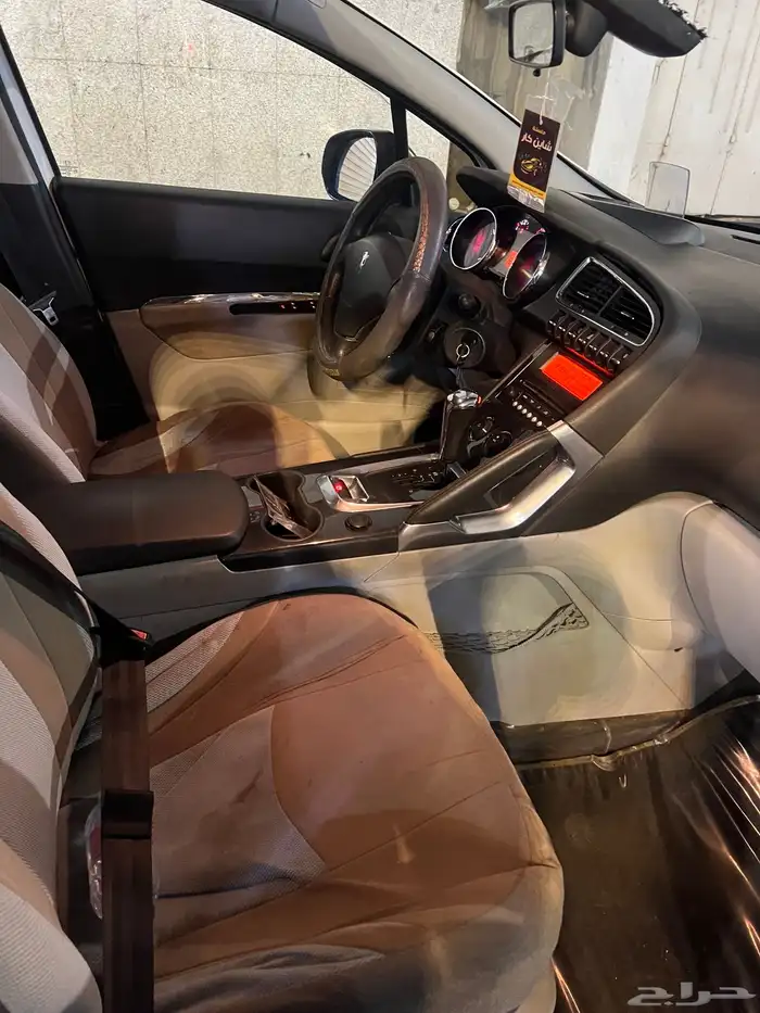 سيارة بيجو 3008 للبيع موديل 2013 3