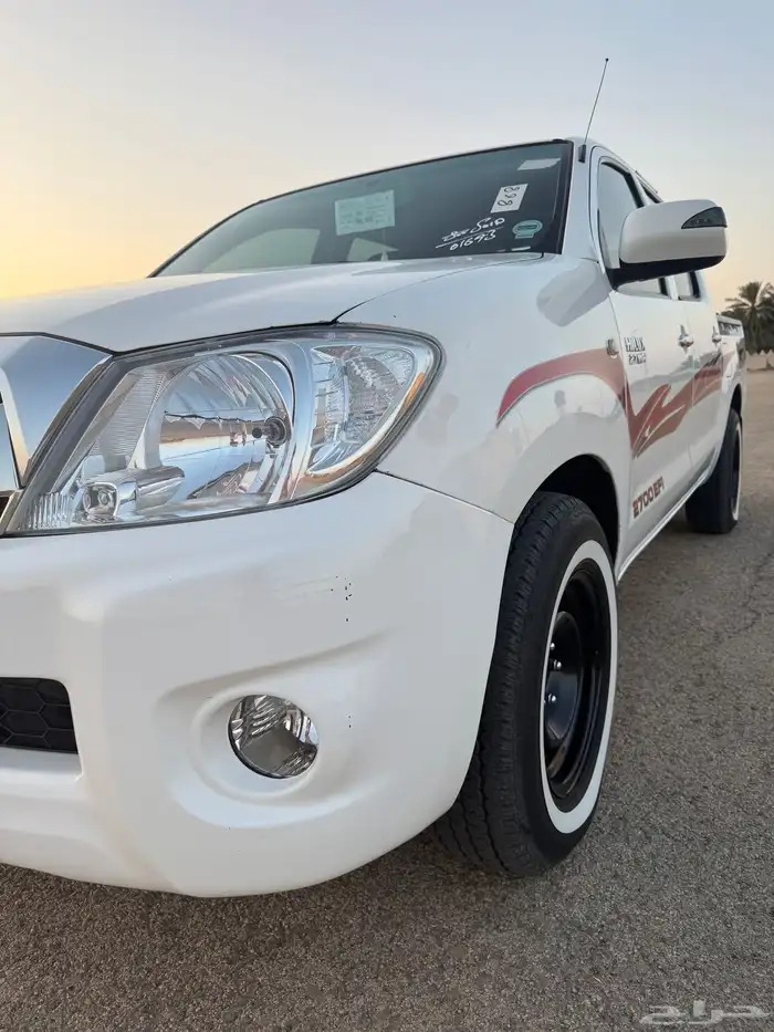 هايلكس 2009 فل كامل 8