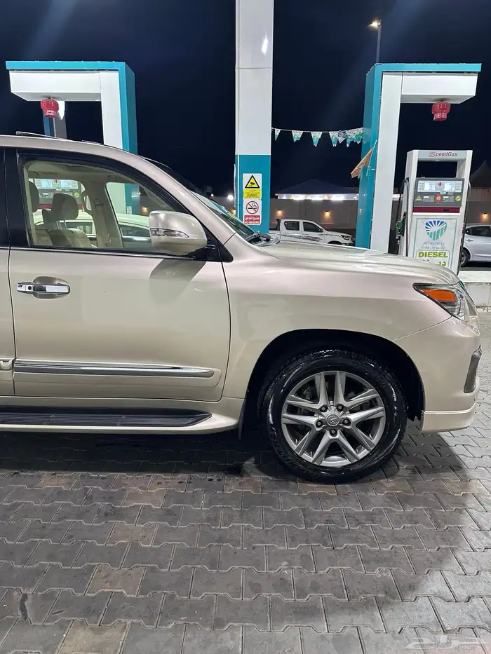 جيب لكزس 2012 DD 17