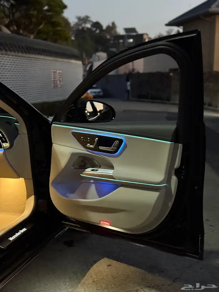 مرسيدس E300 23