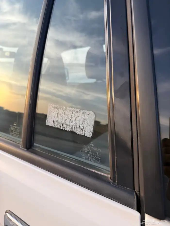 للبيع جيب مستوبيشي ناثيفا نادر مخزن ممشى86 الف 40