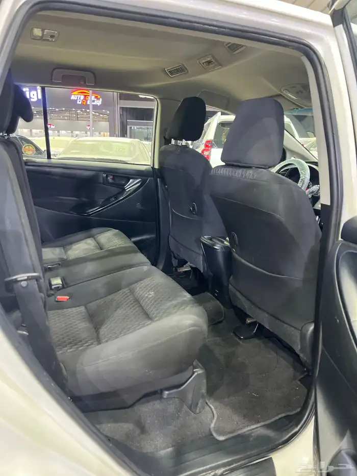 تويوتا انوفا 2020 فل كامل بنزين ماشي 122 الف 11