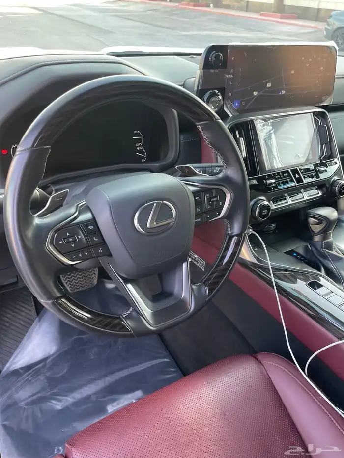للبيع جيب لكزس 2024 BB سعودي 12