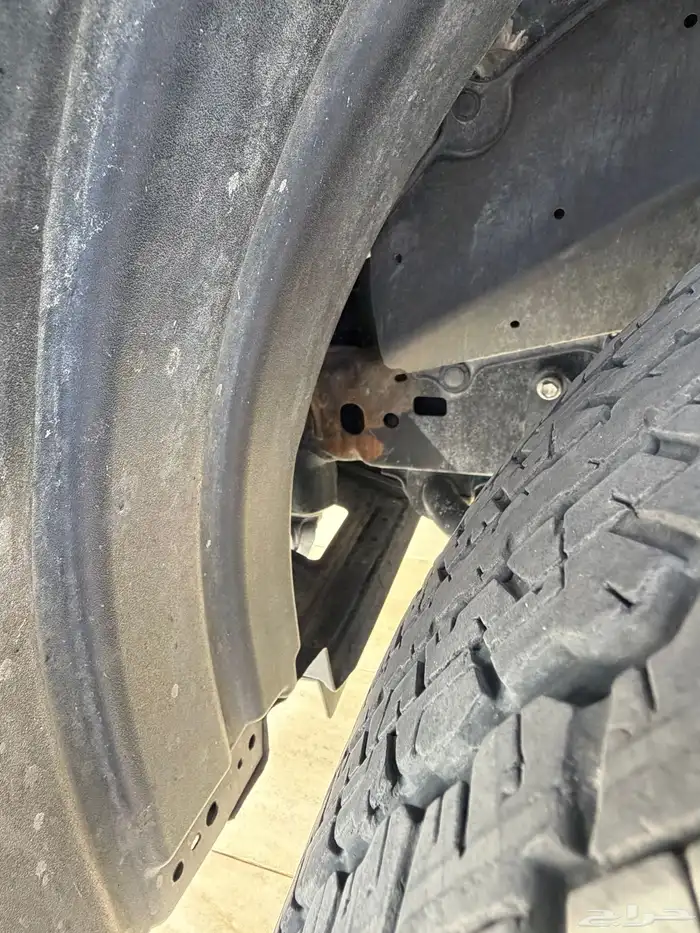 لاندكروزر جكسار 2015 بريمي 8 سرندل ممشى قليل 43