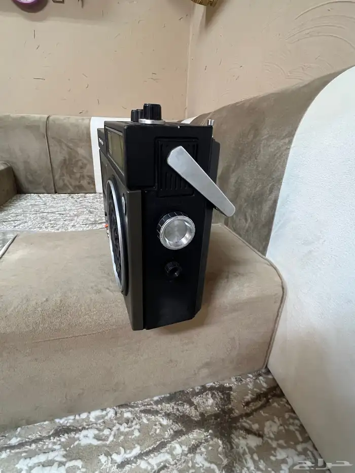 مسجل وراديو ناشونال 4