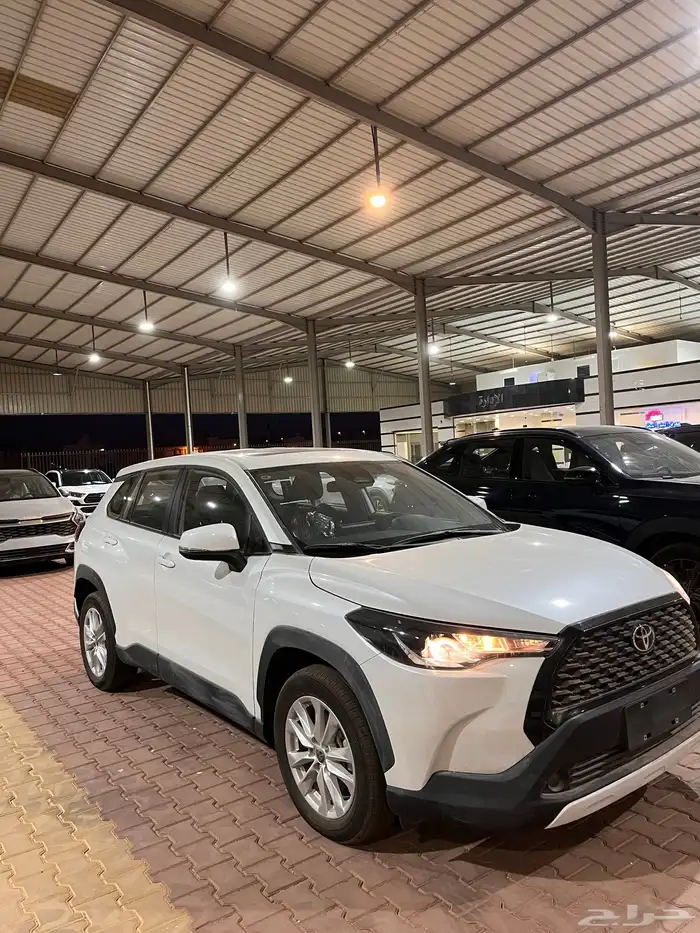 تويوتا كورولا كروس 1