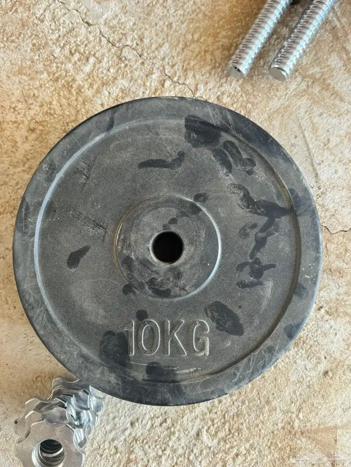 مجموعة معدات رياضية نظيفه لاتشكو من شيء 12