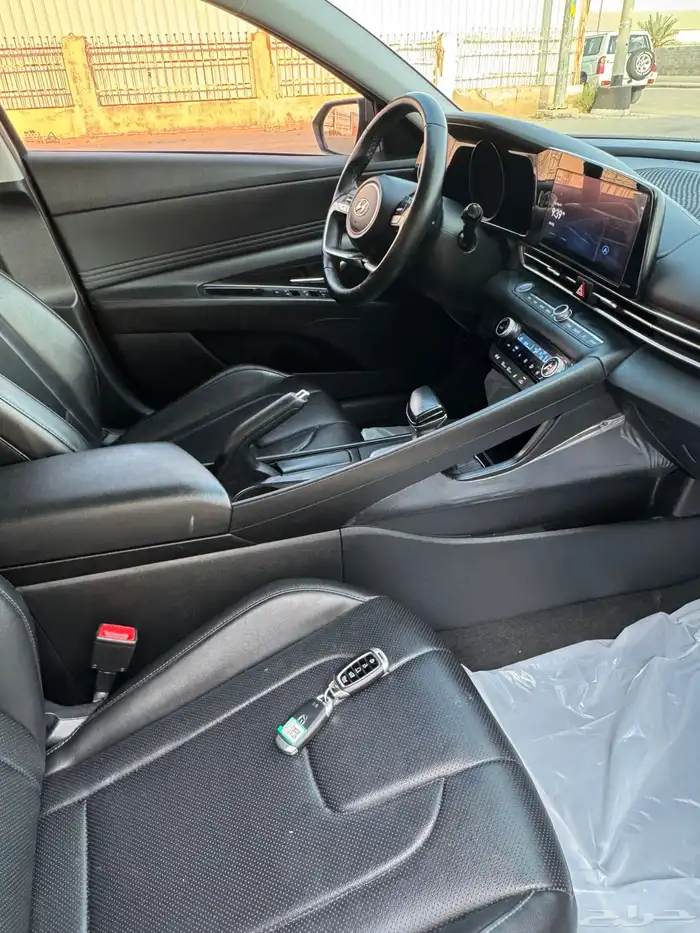 الانترا 2021 بنزين 15