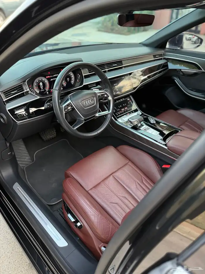 Audi A8L 2021 12