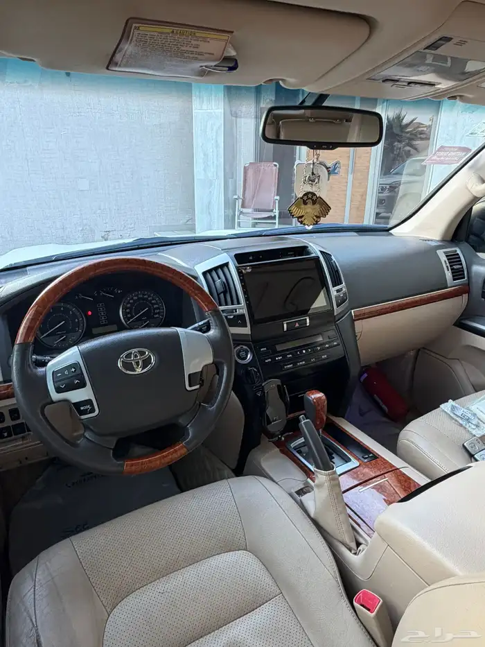 لاندكروزر جكسار 2015 بريمي 8 سرندل ممشى قليل 29