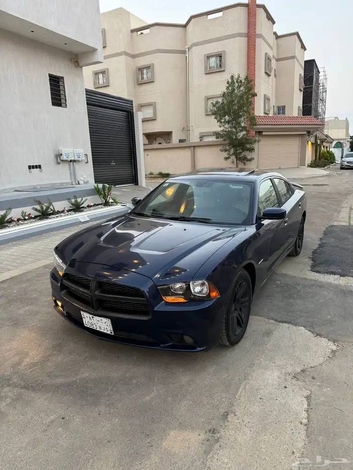دودج تشارجر 8 سلندر 10
