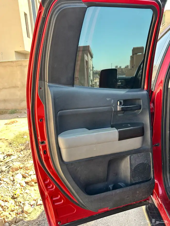 تويوتا تندرا 2011 11