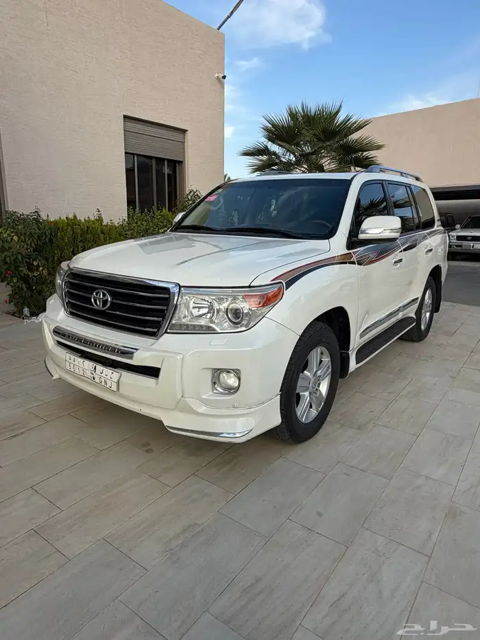 لاندكروزر جكسار 2015 بريمي 8 سرندل ممشى قليل 0