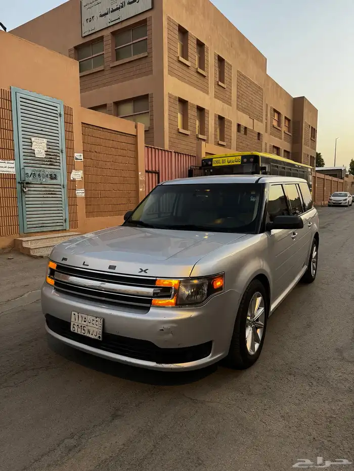 للبيع فورد فلكس 2013 نظيف 0