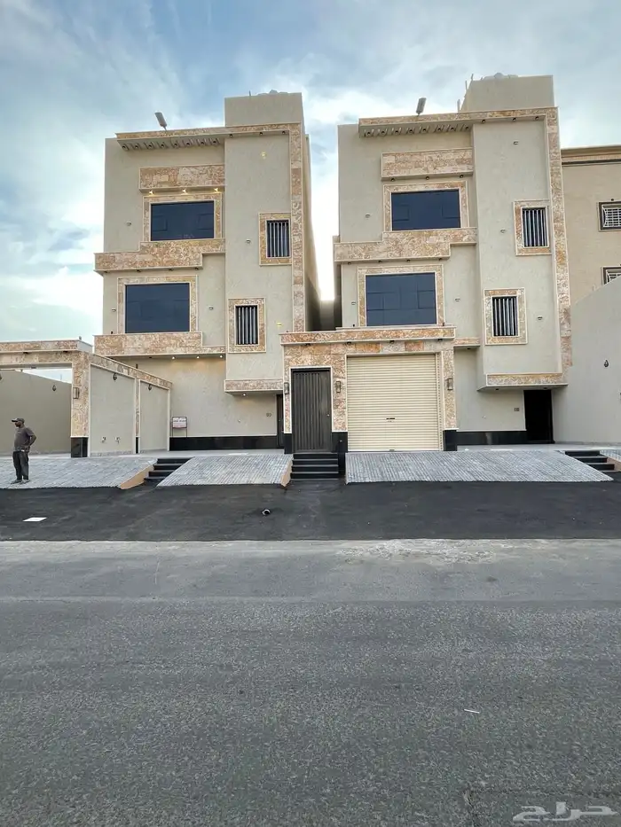 للبيع ادوار ارضيه وعلويه ببايكة سياره حى الراقى من 600 الف 0