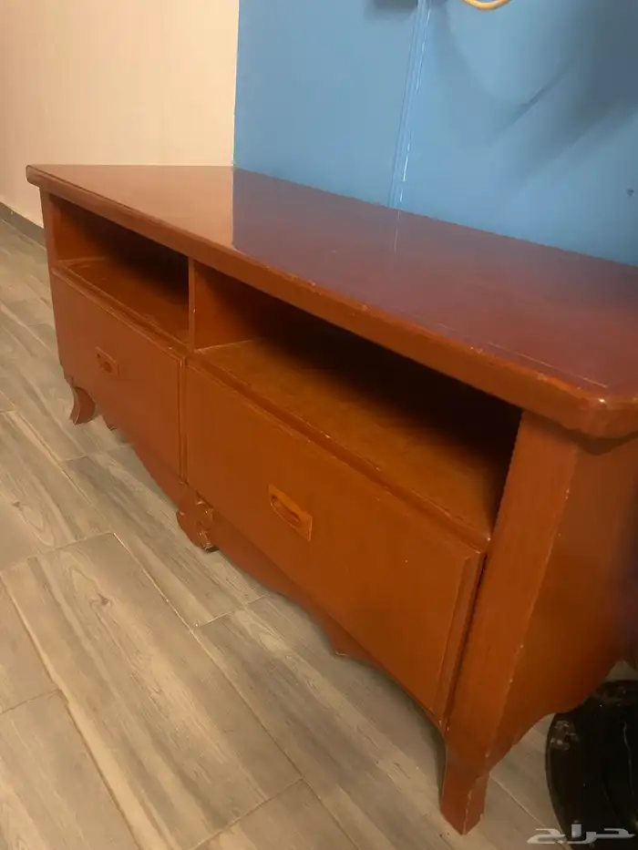 للبيع مكتبة تلفزيون 1