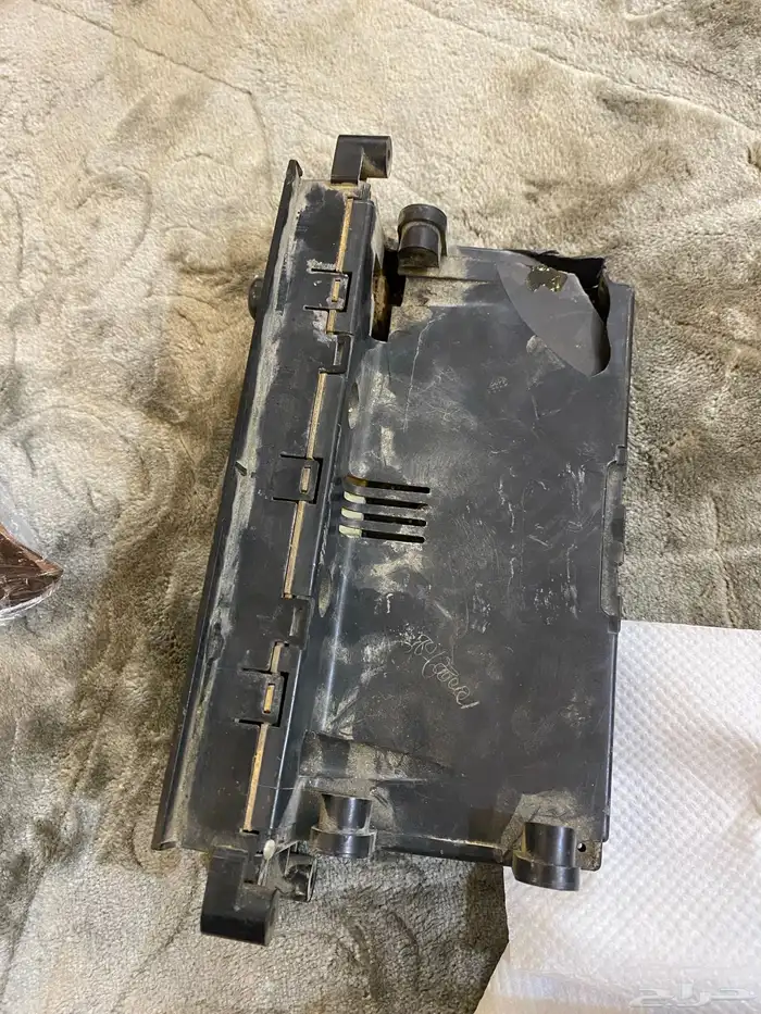 قطع ديكورات بترول نيسان 1998. وأثاث عزبة 0