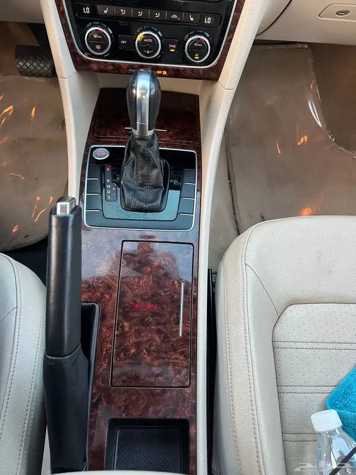 فولكس واجن 2012 فل كامل بدي وكاله مخزن 53