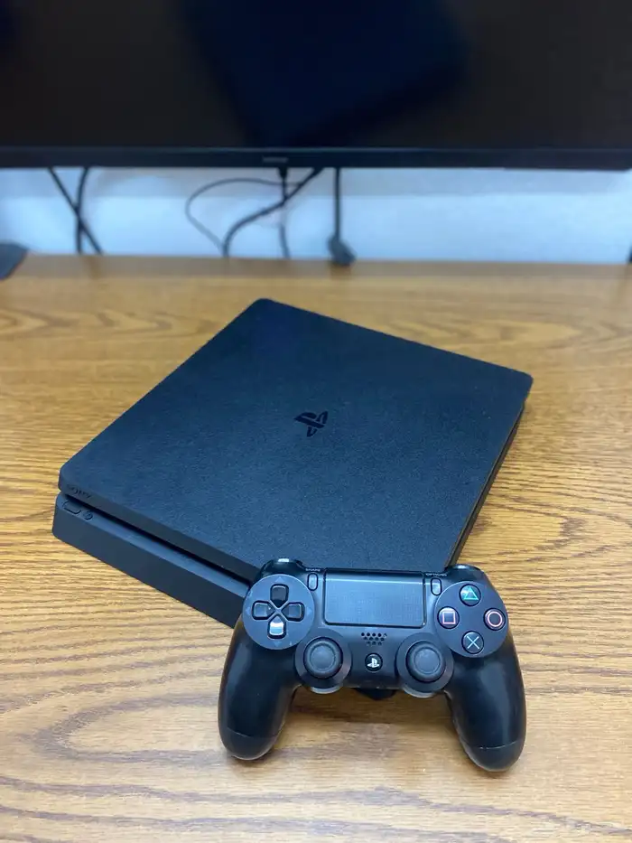 سوني 4 مهكر 1