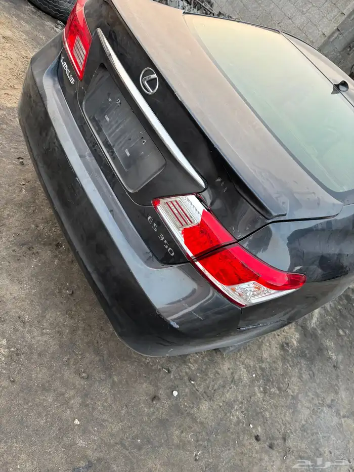 للبيع قطع غيار لكزس ES350من مديل2010 إلى 2012 1