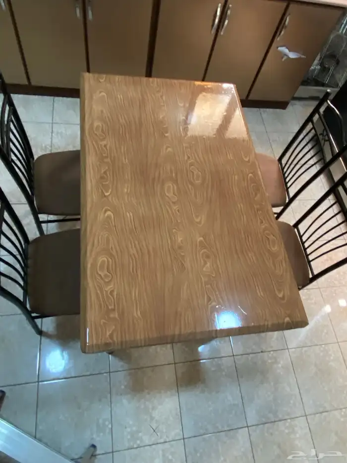 طاولة طعام وغرف نوم وكنب 10