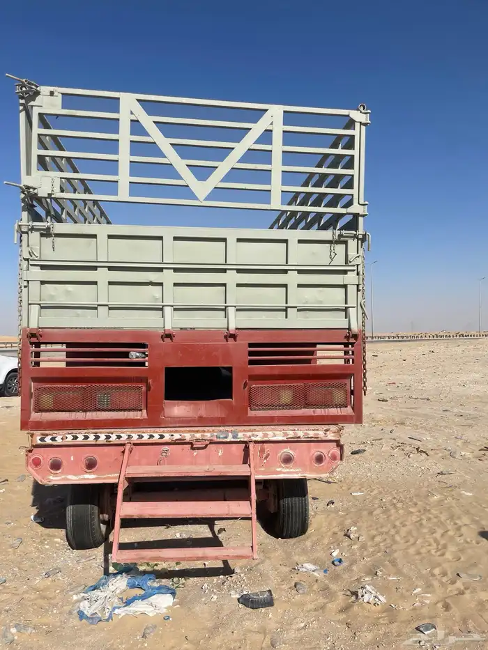 للبيع صندوق عايدي نظيف شرط الموقع شرق الاحساء 1