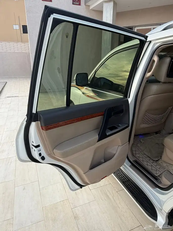 لاندكروزر جكسار 2015 بريمي 8 سرندل ممشى قليل 26