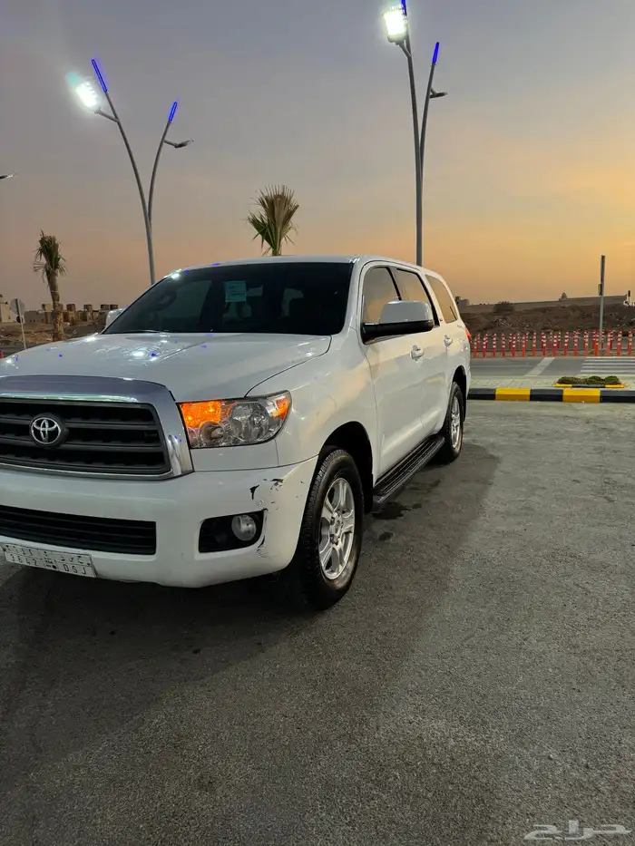 سيكويا 2013 ممشاه 92الف كيلو ستاندر ثلاجه  دبل 11