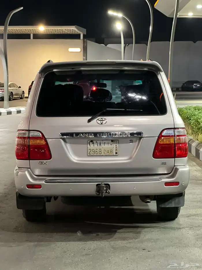 لاندكروزر 8