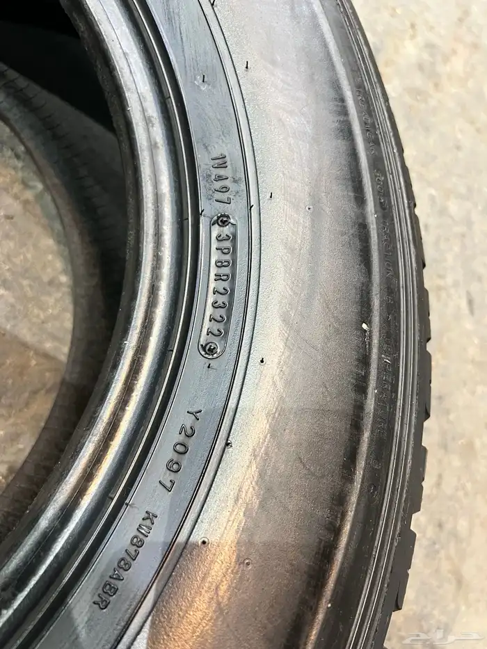 كفرات دنلوب مقاس 275 65 17 تاريخ 2022 نضيفه بالمره اصلي 18