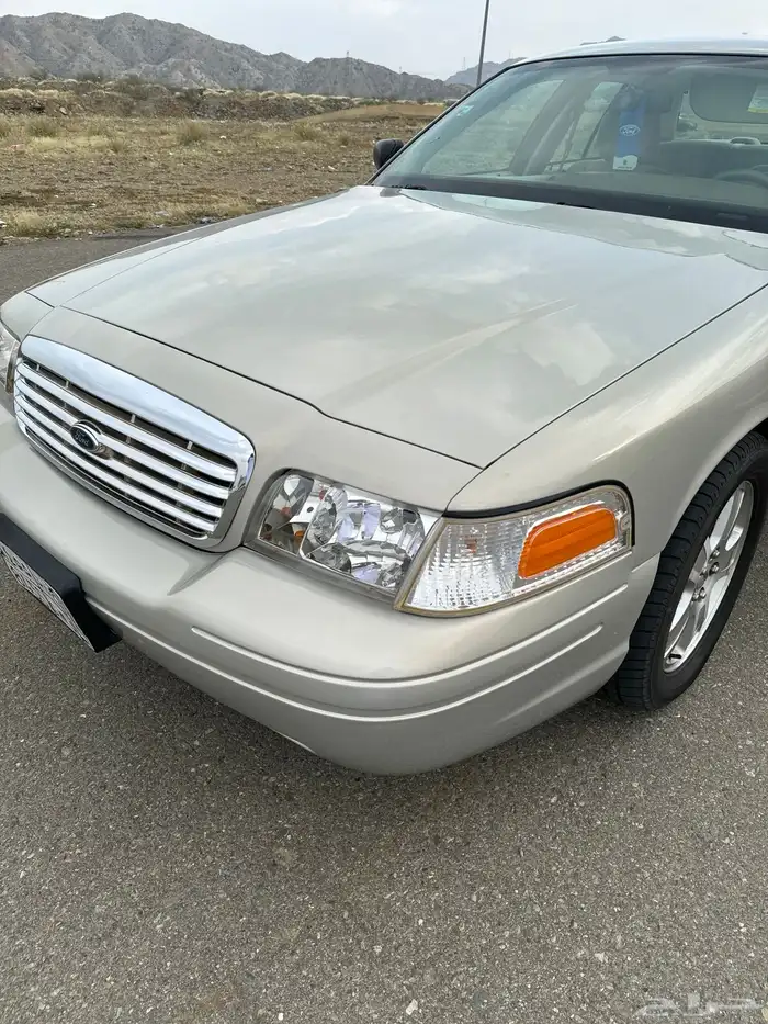 كراون فكتوريا 2010 سعودي سمني نظييف 10