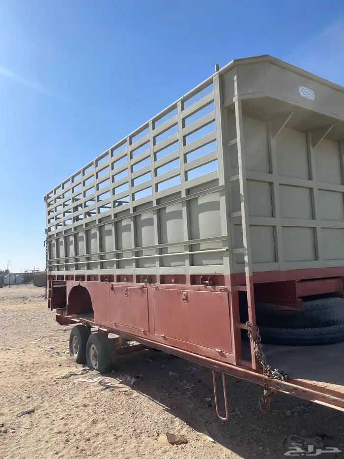 للبيع صندوق عايدي نظيف شرط الموقع شرق الاحساء 3