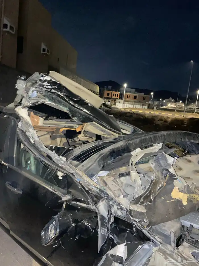 للبيع تشليح سنتنيال 2013 مصدومه 7