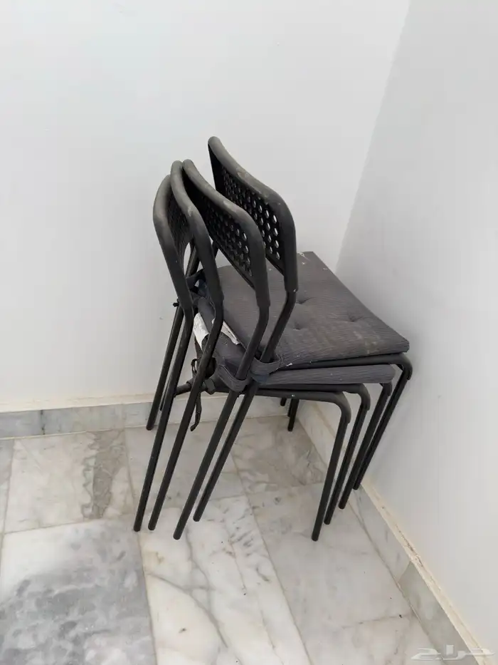 4 كراسي صغيرة 0
