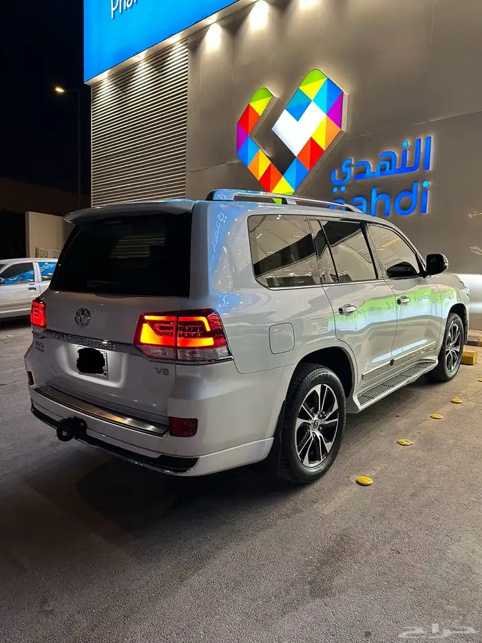 لاندكروزر 2021 تورنق سعودي فل كامل 2