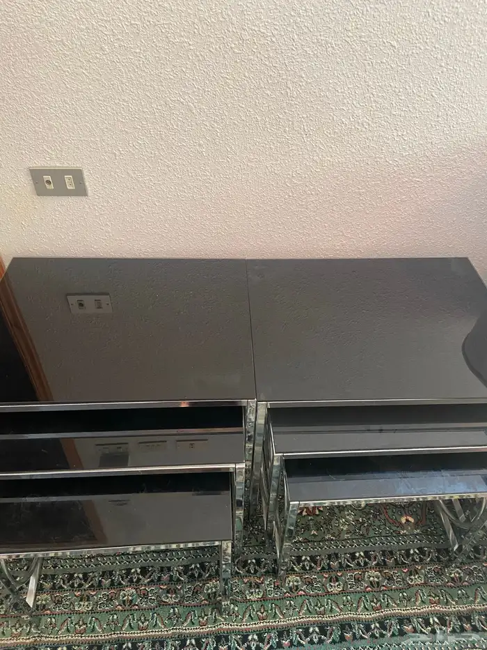 طاولات خدمه 1