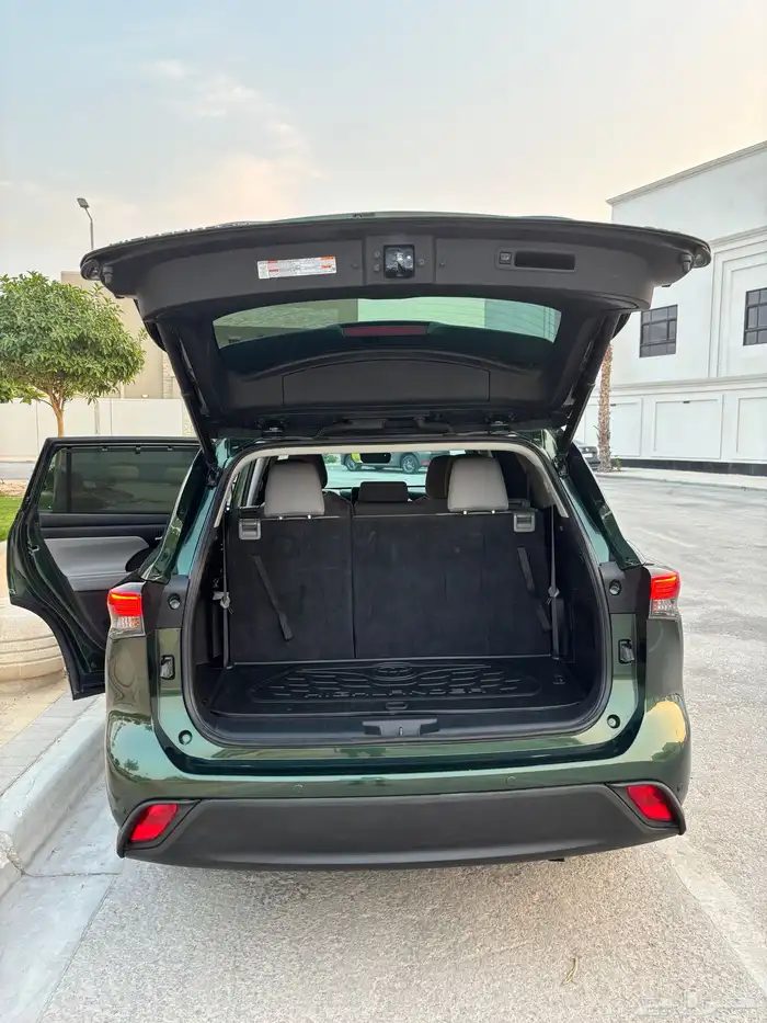 للبيع هايلاندر GLE موديل 2023 نظيفه وكاله 12