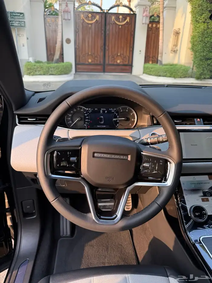 لاند روفر ايفوك شبه اصفار 2023 10