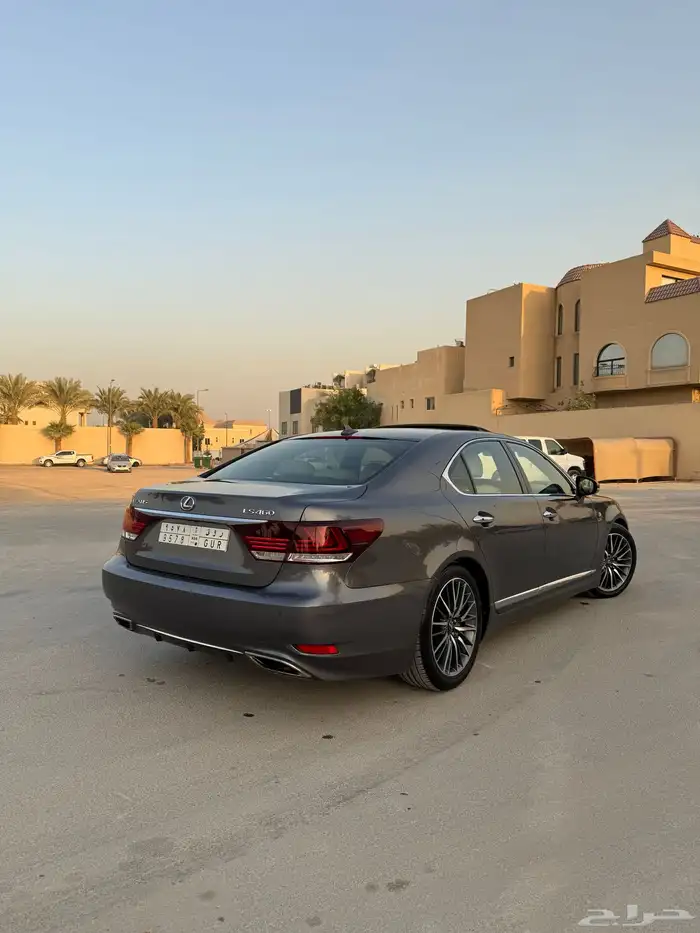 لكزس LS 460 F Sport 2013 1