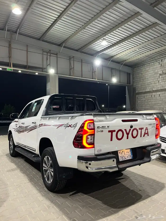 هايلوكس دبل 2024 ديزل 10