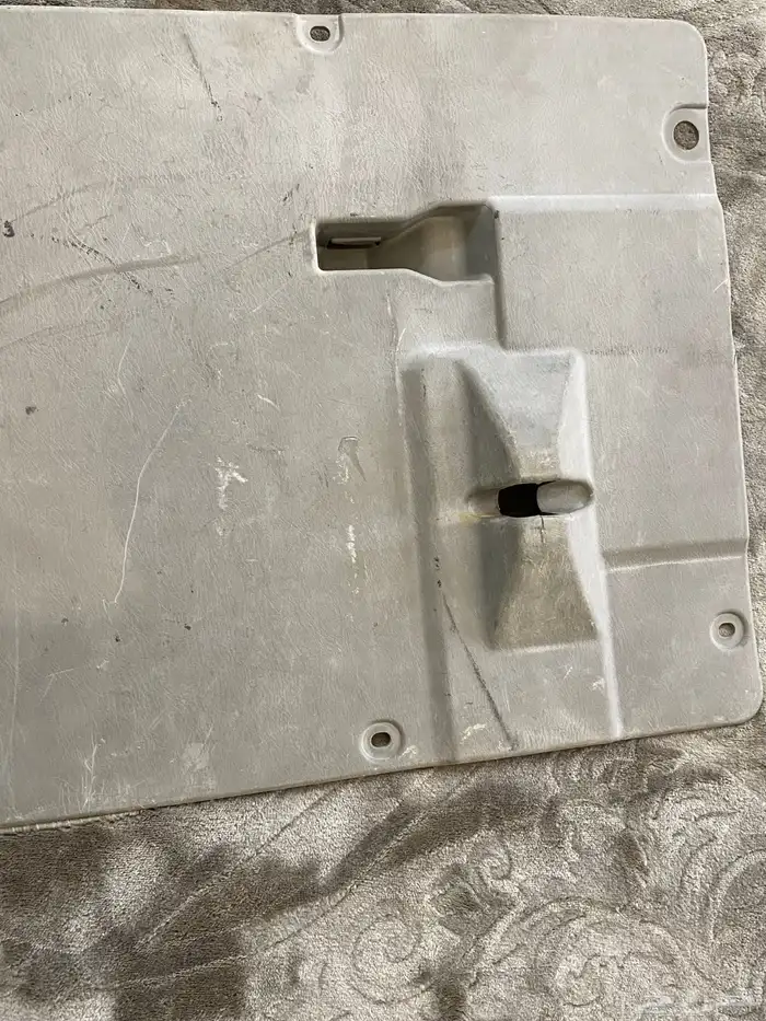 قطع ديكورات بترول نيسان 1998. وأثاث عزبة 6