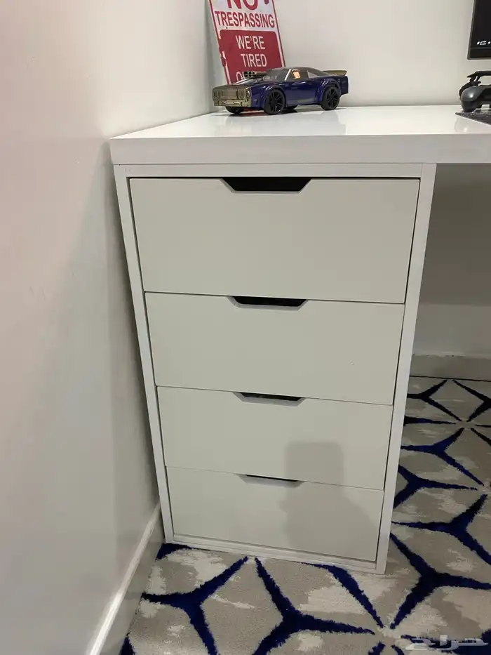 طاولة مكتبية للبيع 3